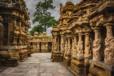  Elaiyarasi Temple: Uplfting Architecture and Ancient Legends of Tamil Nadu!