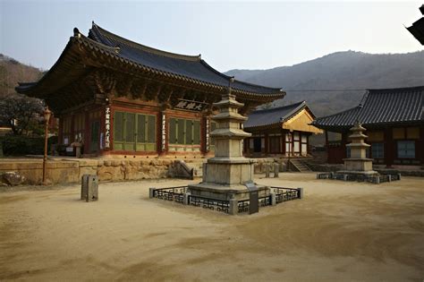 Xishan Temple: Kiinan buddhalainen kauneus ja rauha vuorilla!